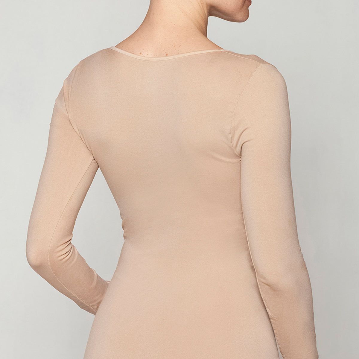 Monarch - Polera Esencial Manga Larga