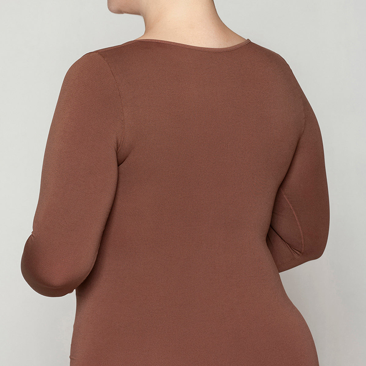 Monarch - Polera Esencial Manga Larga