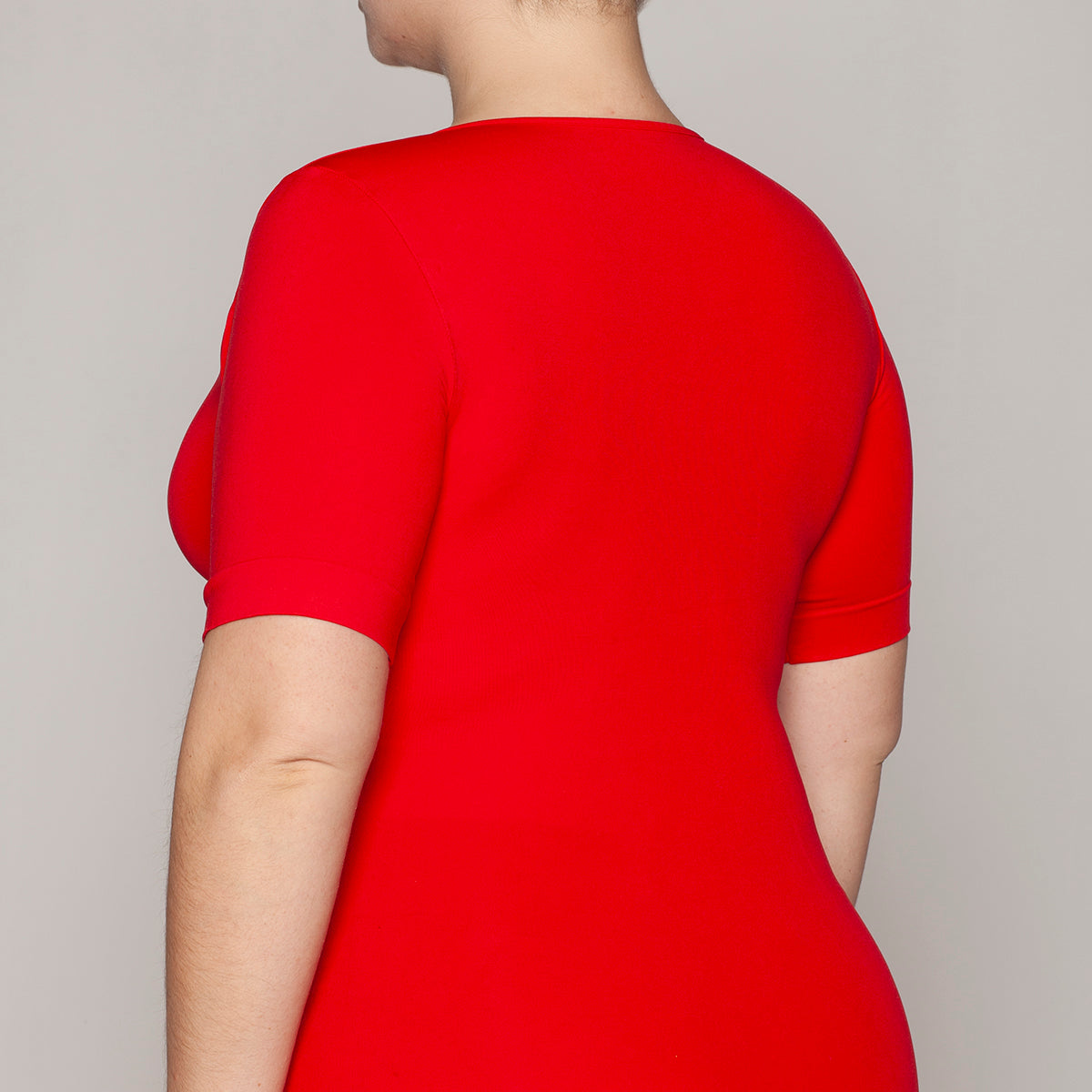 Monarch - Polera Esencial Manga Corta