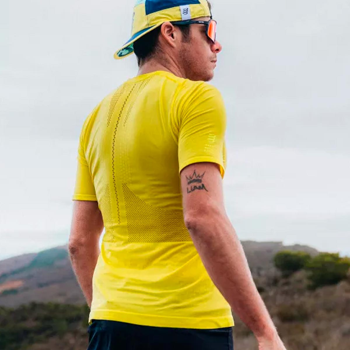 Compressport - Polera Trail Con Cierre