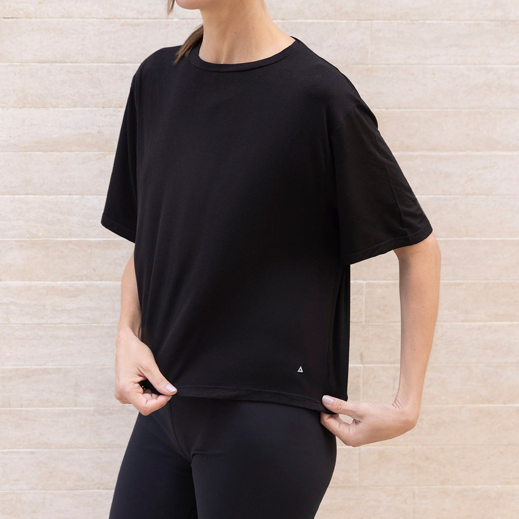Monarch - Polera Manga Corta Negro