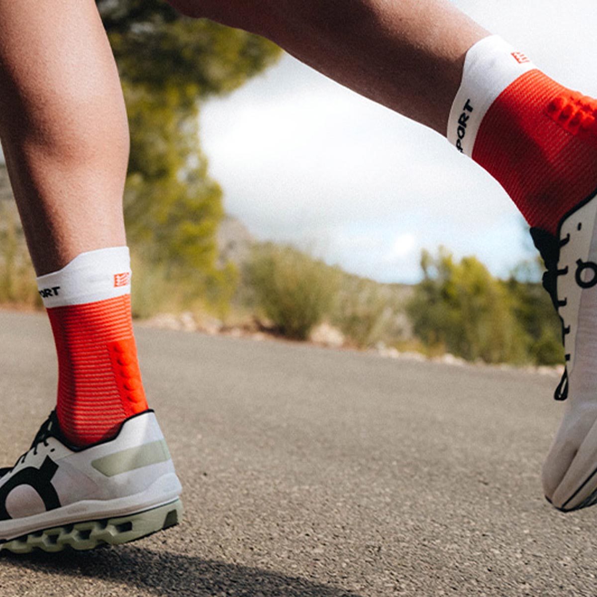 Compressport - Calcetín Pro Racing v4.0 Run High Rojo