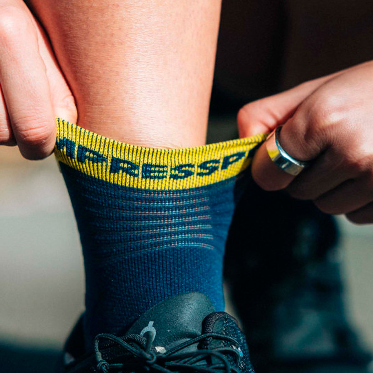 Compressport - Calcetín Pro Racing v4.0 Run Low Blue