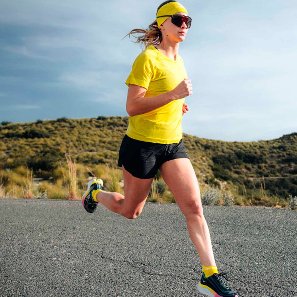 Compressport - Calcetín Pro Racing v4.0 Run Low Yellow