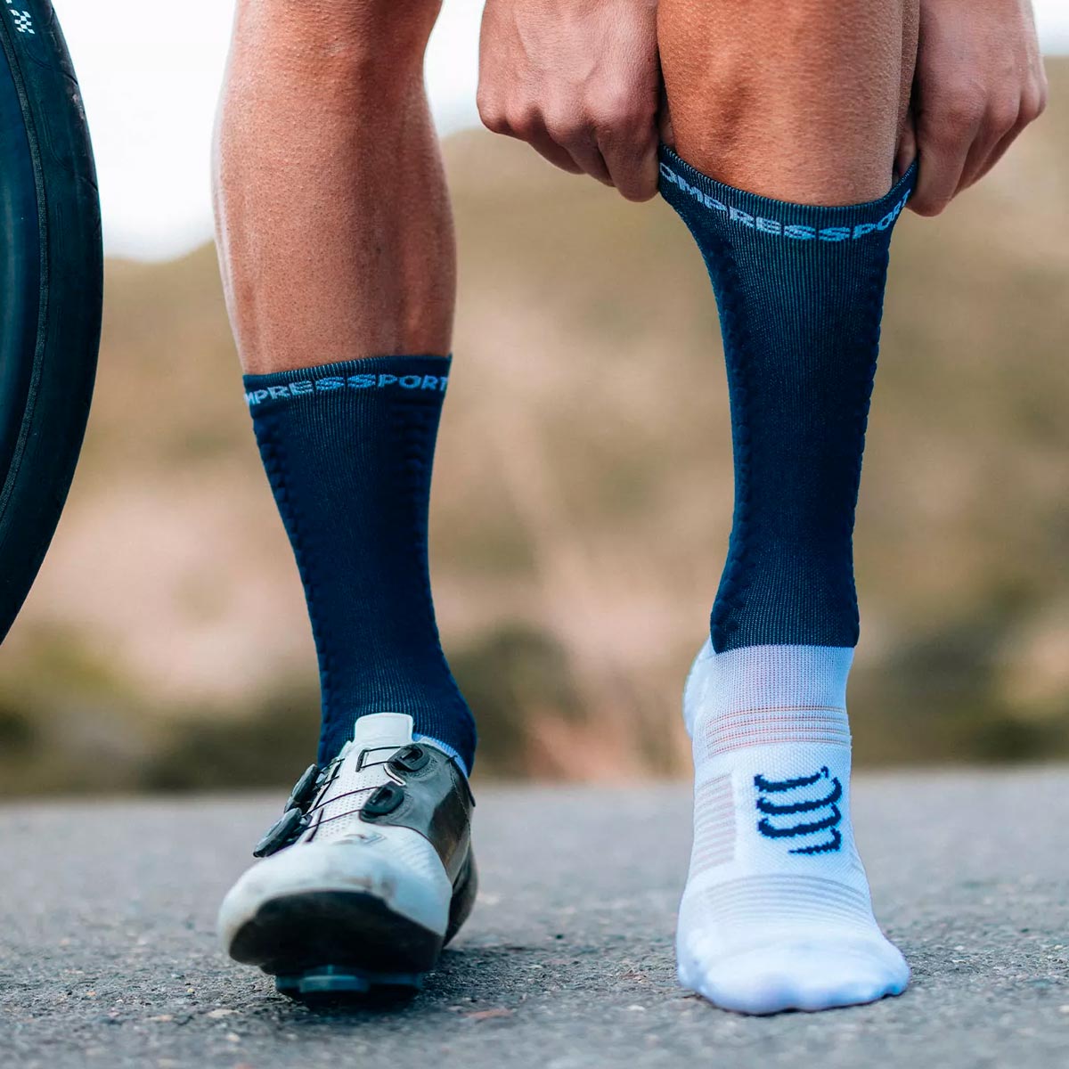 Compressport - Calcetín Pro Racing Socks v4.0 Bike Blue