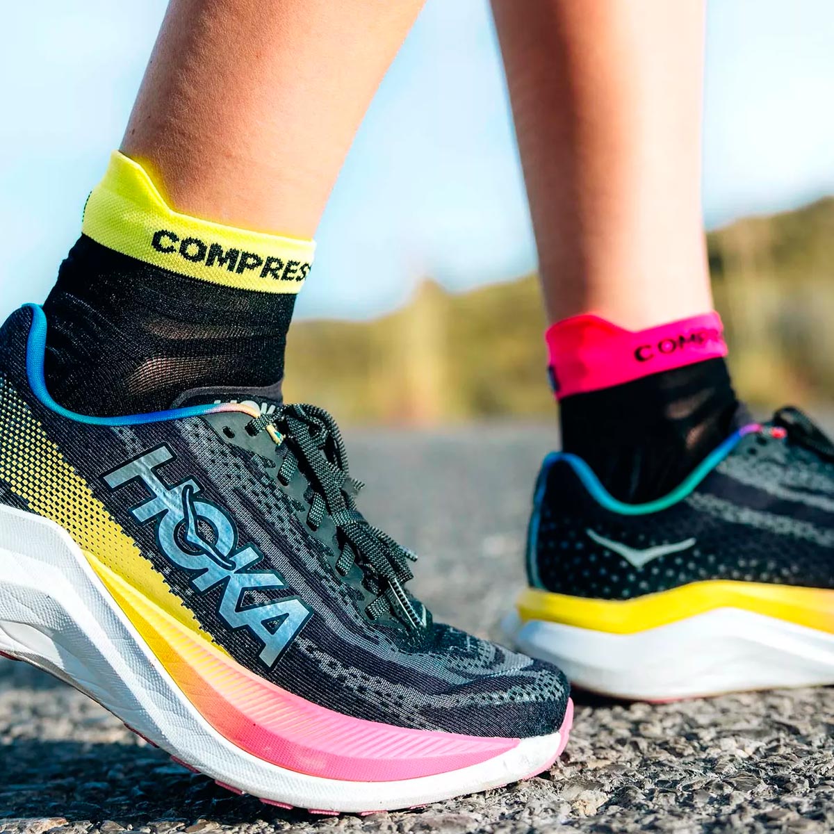 Compressport - Calcetín Pro Racing v4.0 Ultralight Run Low Black