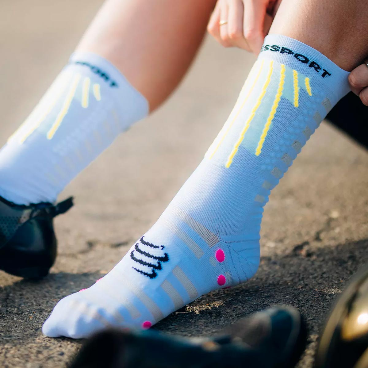Compressport - Calcetín Aero Socks Bike Blanco