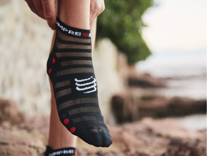 Compressport - Calcetín Pro Racing V4.0 Ultralight Run Low